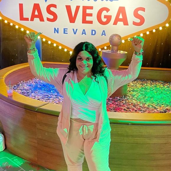 Meet your Posher, Tiffany - Picture 8 of 8